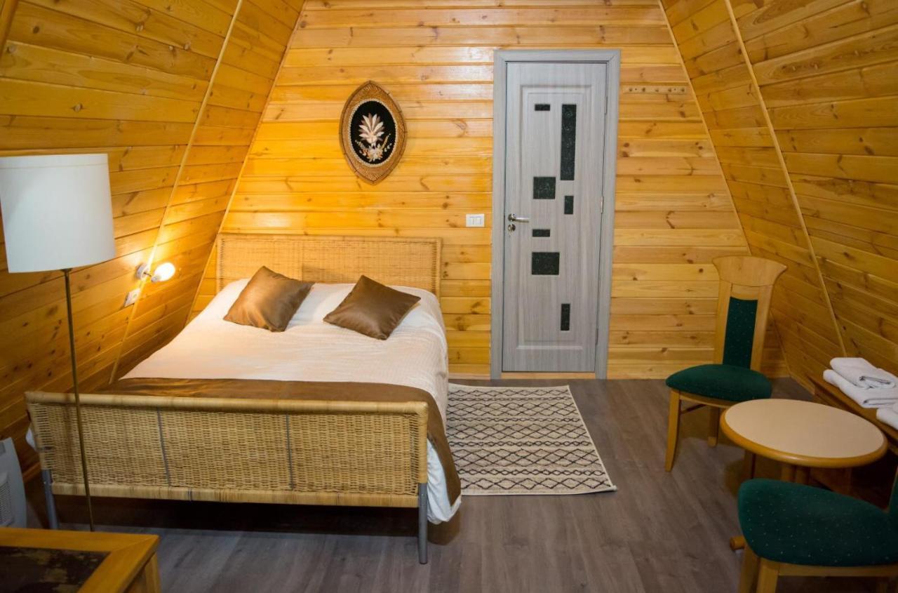 Casute Din Lemn Hotel Jiblea Veche Exterior foto